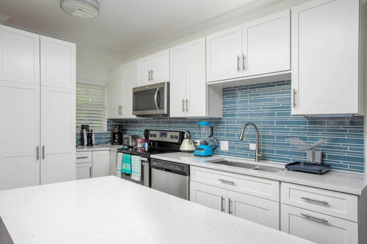 Beach Living At Plantation Village Blgs George Town Exteriér fotografie