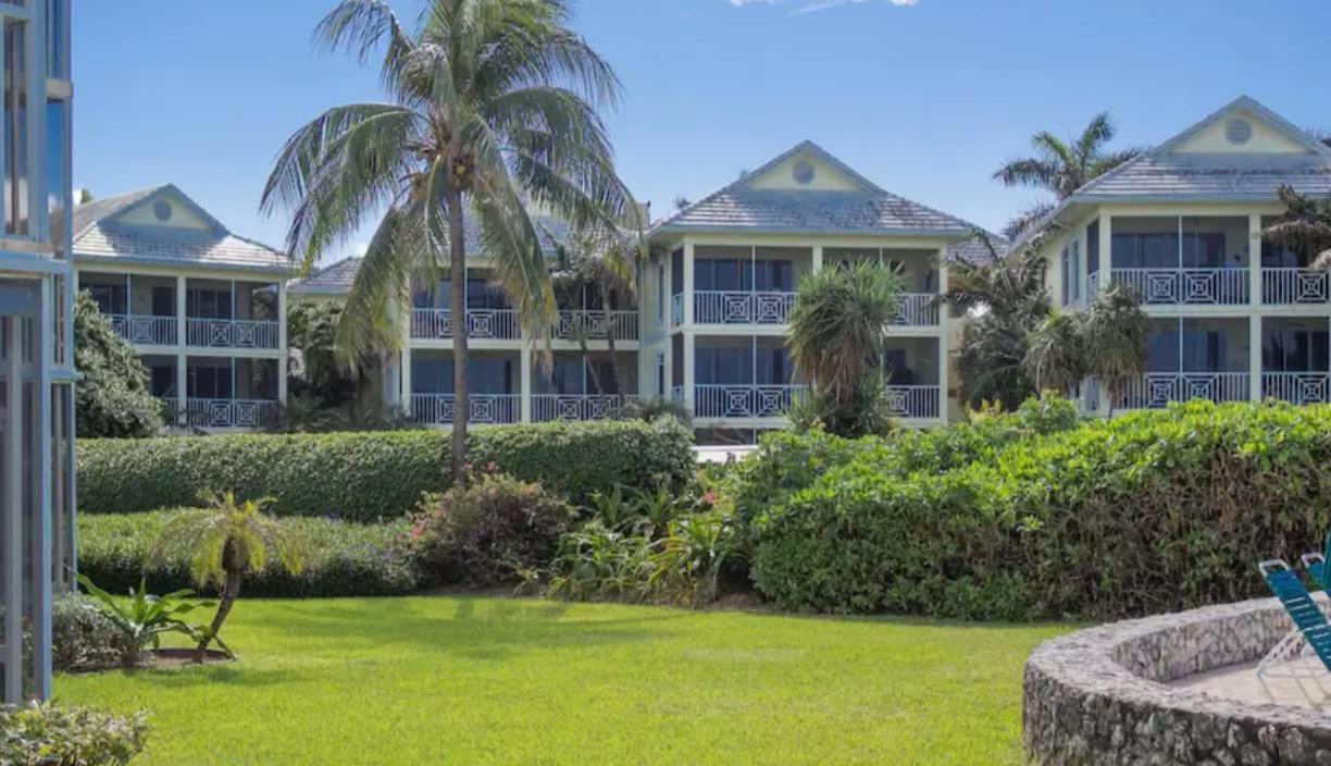 Beach Living At Plantation Village Blgs George Town Exteriér fotografie