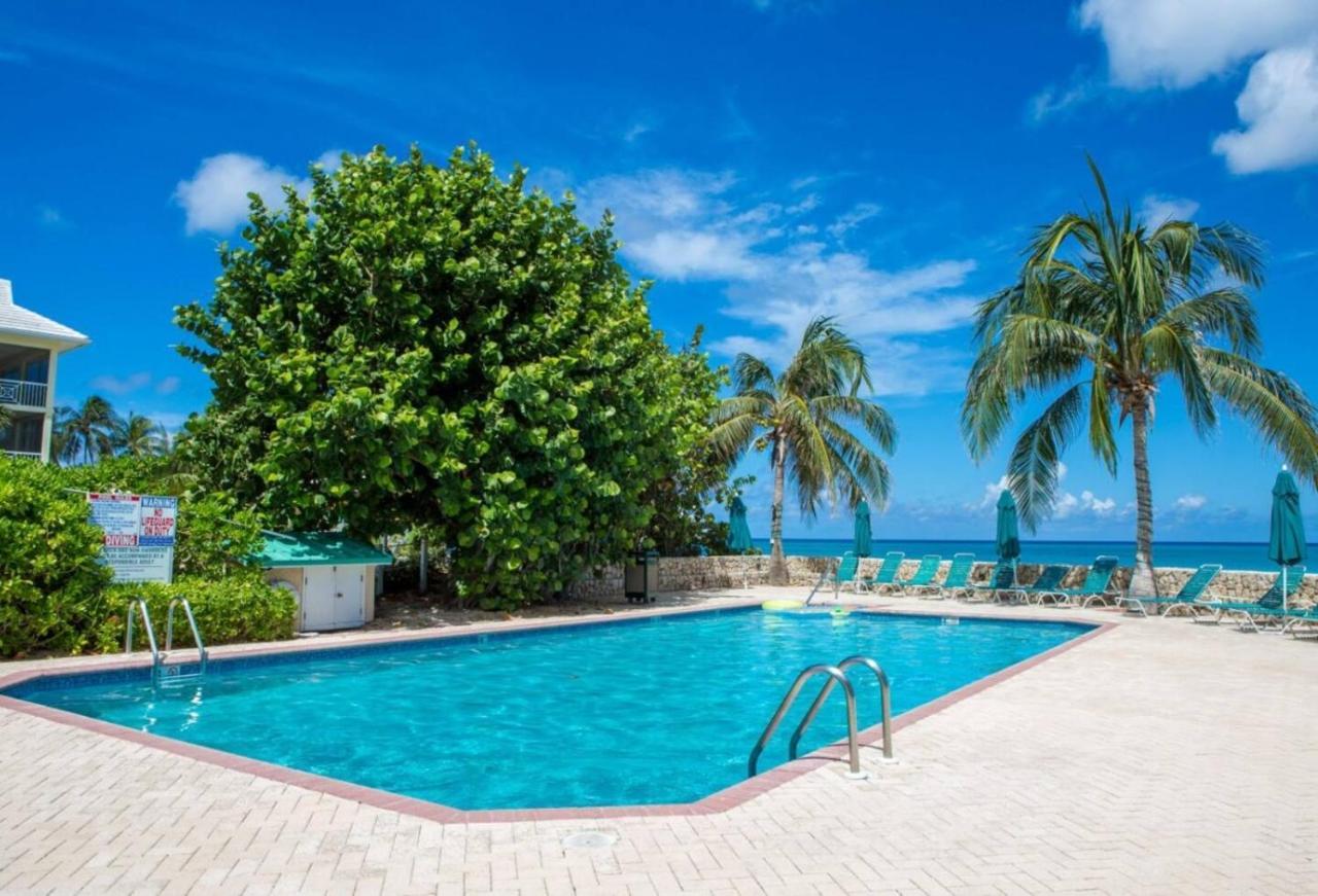 Beach Living At Plantation Village Blgs George Town Exteriér fotografie