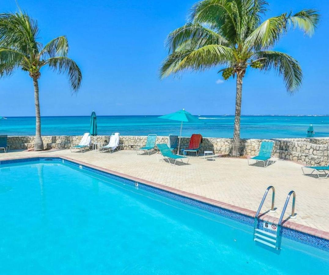 Beach Living At Plantation Village Blgs George Town Exteriér fotografie